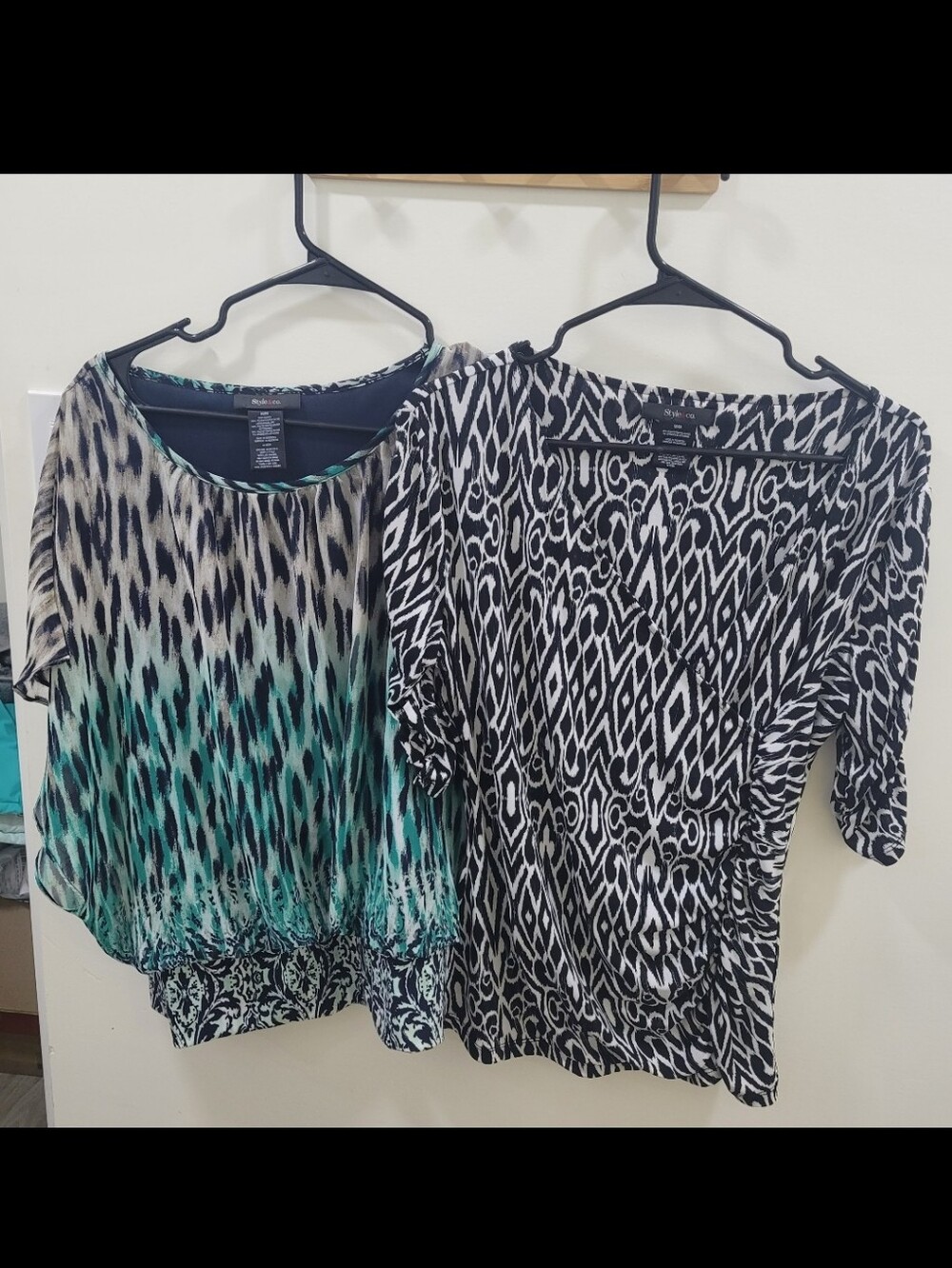 (2pack)Style & Co. Women's Teal and Black Printed Tops Formal / Casual Blouses M